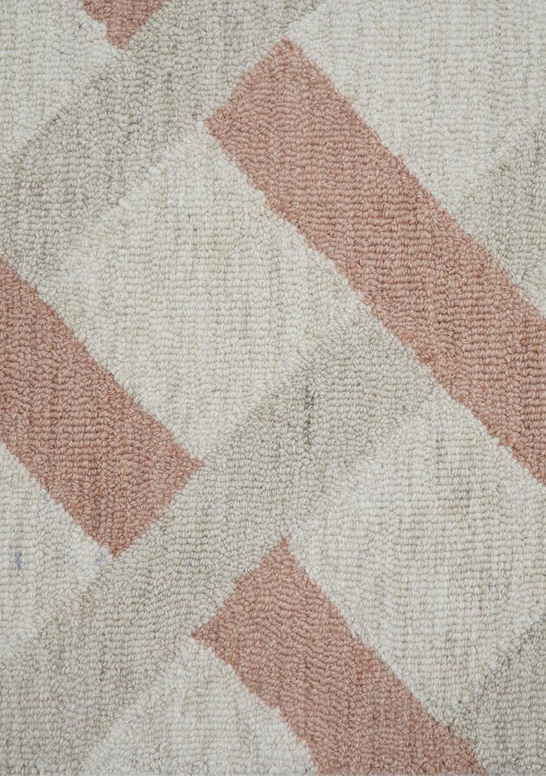 Saffron Rugs Hand Tufted Blush Beige Geometric  Rectangular Wool Area Rug - Indya