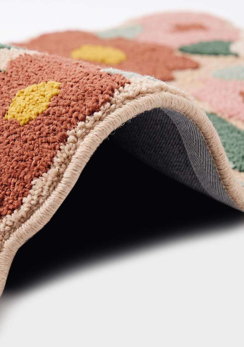 Saffron Rugs Hand Tufted Cotton Bath Mat | Multicolor Scalloped | Anti Slip Backing | Boho Floral Bathroom Rug - Indya