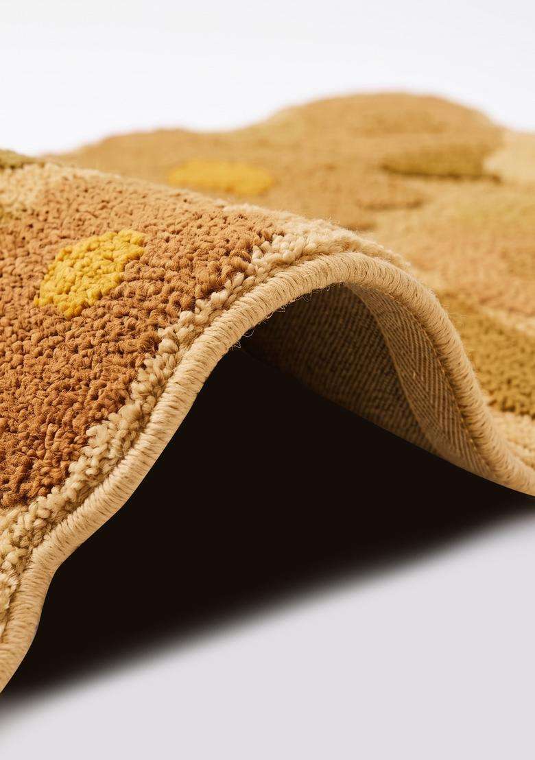 Saffron Rugs Hand Tufted Cotton Bath Mat | Mustard Gold Beige Scalloped | Anti Slip Backing | Boho Floral Bathroom Rug - Indya