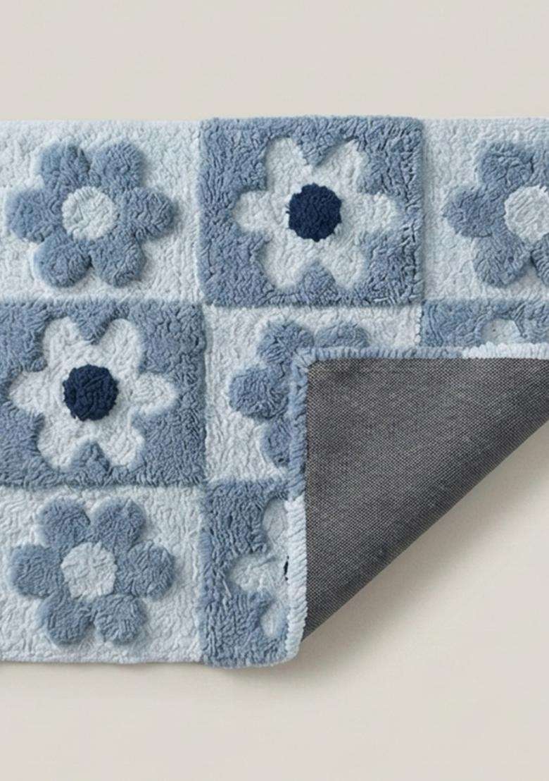 Saffron Rugs Hand Tufted Cotton Bath Mat | Light Blue Rectangular | Anti Slip Backing | Casual Floral Bathroom Rug - Indya