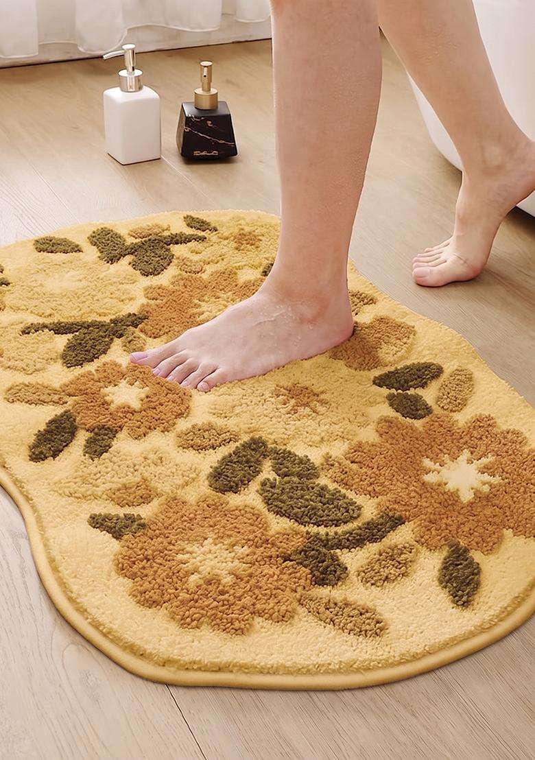 Saffron Rugs Hand Tufted Cotton Bath Mat | Golden Yellow Scalloped | Anti Slip Backing | Shabby Chic Floral Bathroom Rug - Indya