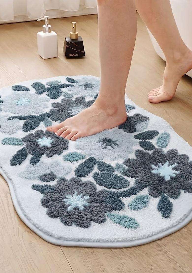 Saffron Rugs Hand Tufted Cotton Bath Mat | Blue Grey White Scalloped | Anti Slip Backing | Shabby Chic Floral Bathroom Rug - Indya
