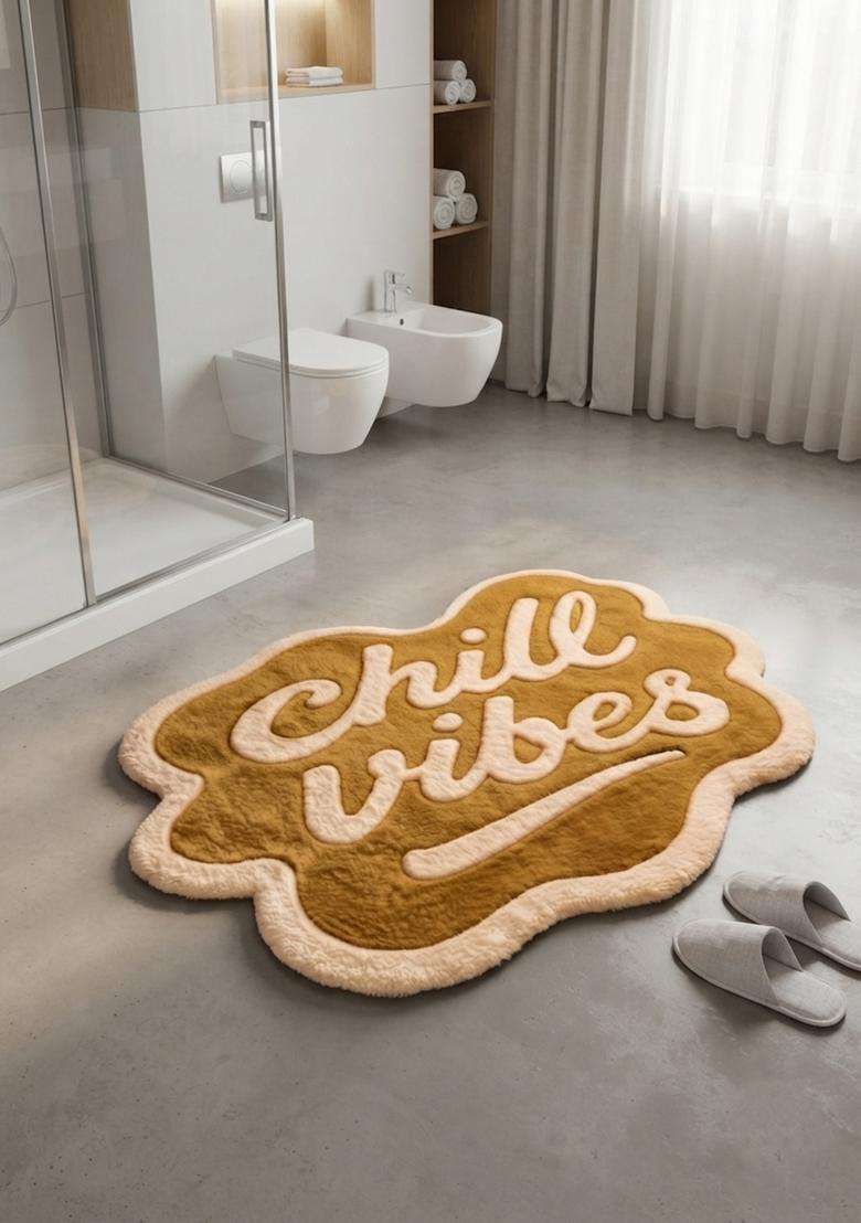 Saffron Rugs Hand Tufted Cotton Bath Mat | Mustard Yellow Scalloped | Anti Slip Backing | Retro Typography BATHMATS Bathroom Rug - Indya