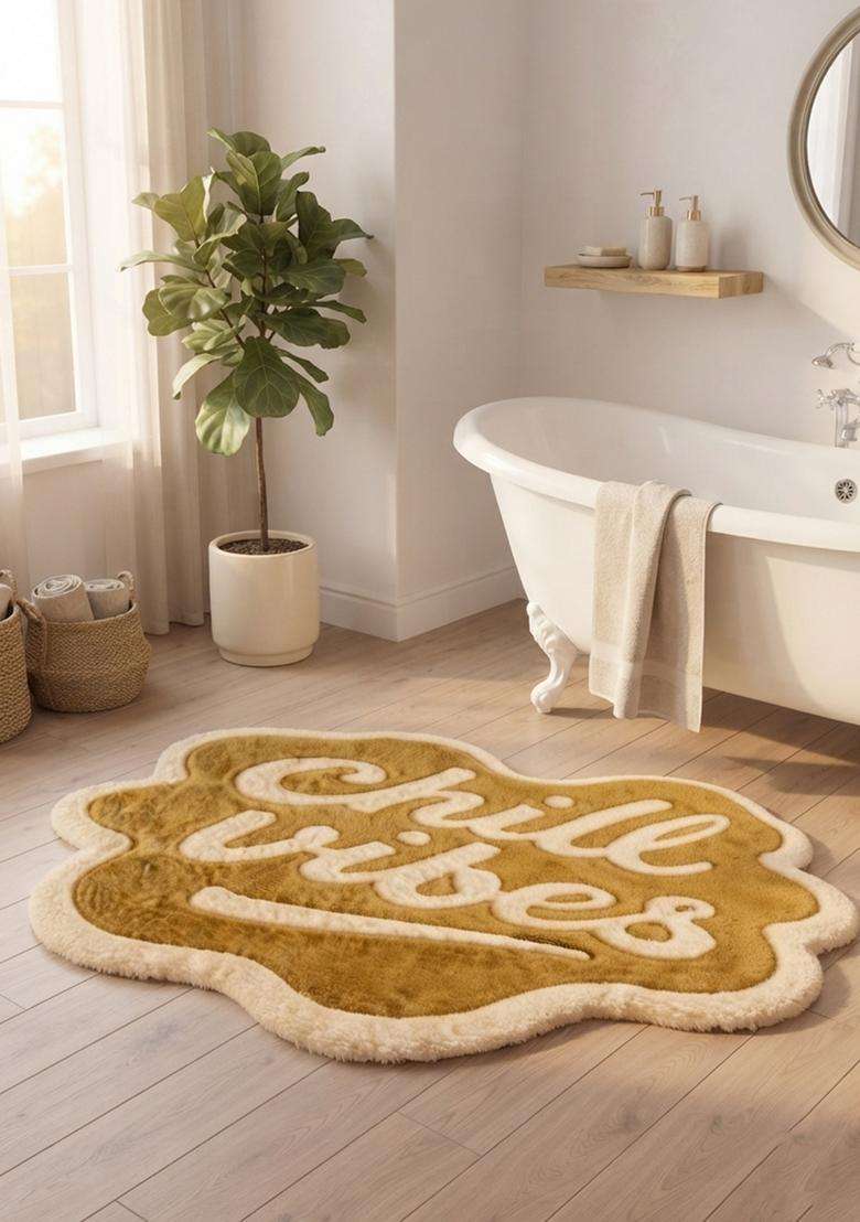 Saffron Rugs Hand Tufted Cotton Bath Mat | Mustard Yellow Scalloped | Anti Slip Backing | Retro Typography BATHMATS Bathroom Rug - Indya