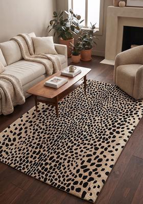 Saffron Rugs Hand Tufted 100% Wool Area Rug | Beige Black Rectangular Rug | Cotton Backing | Bohemian Animal Print Carpet for Living Room
