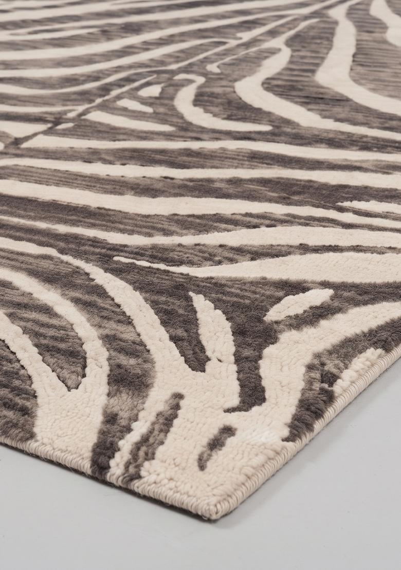 Saffron Rugs Hand Tufted 100% Wool Area Rug | Grey and Cream Rectangular Rug | Cotton Backing | Contemporary Animal Print Carpet for Living Room - Indya