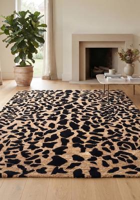 Saffron Rugs Hand Tufted 100% Wool Area Rug | Tan Brown Rectangular Rug | Cotton Backing | Contemporary Animal Print Carpet for Living Room