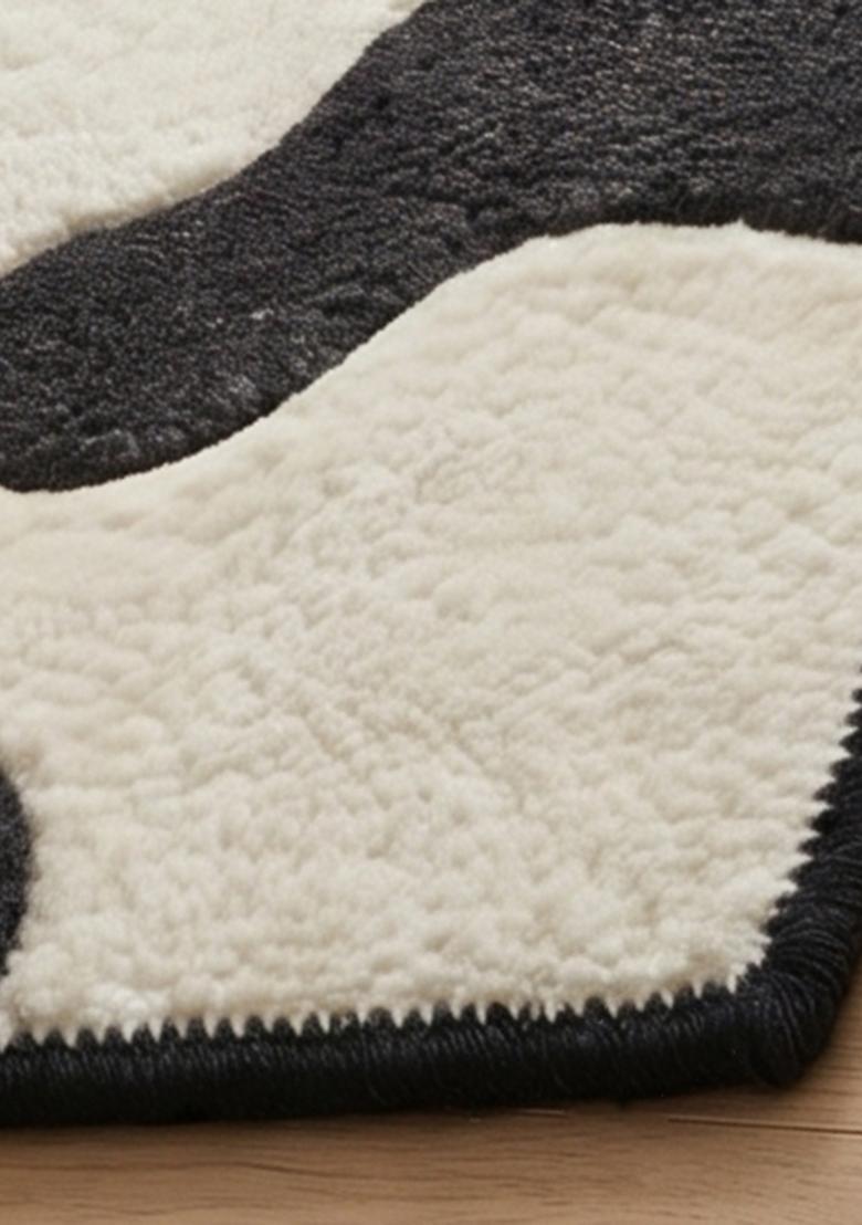 Saffron Rugs Hand Tufted 100% Wool Area Rug | Black and White Rectangular Rug | Cotton Backing | Contemporary Cow Print Carpet for Living Room - Indya
