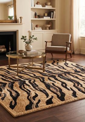 Saffron Rugs Hand Tufted 100% Wool Area Rug | Golden Tan Rectangular Rug | Cotton Backing | Contemporary Animal Print Carpet for Living Room