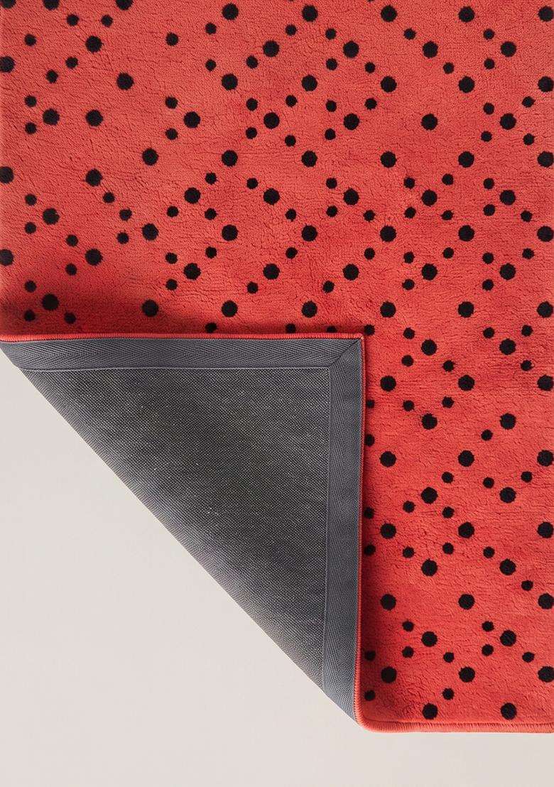 100% Wool Handmade Red Black Dots Rug | Contemporary Animal Print Carpet With Cotton Backing For Living Room - Indya