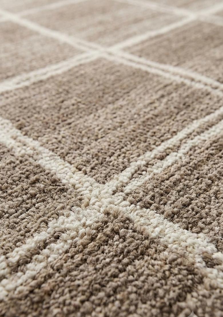 Saffron Rugs Wool Tufted Machine Washable Runner | Water Repellent Non Slip | Taupe Beige Contemporary Checkered for Kitchen Bedroom Living Room Hallway - Indya