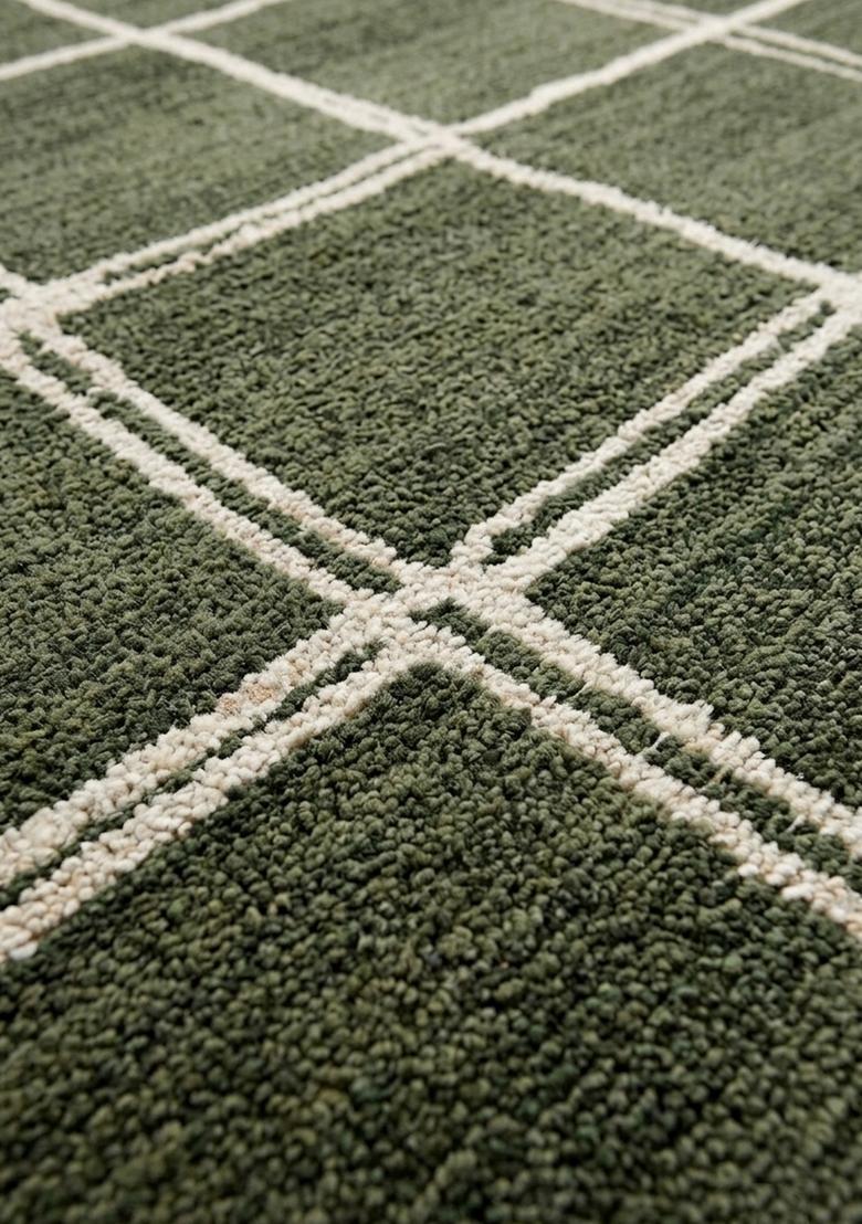 Saffron Rugs Wool Tufted Machine Washable Runner | Water Repellent Non Slip | Olive Green Contemporary Checkered for Kitchen Bedroom Living Room Hallway - Indya
