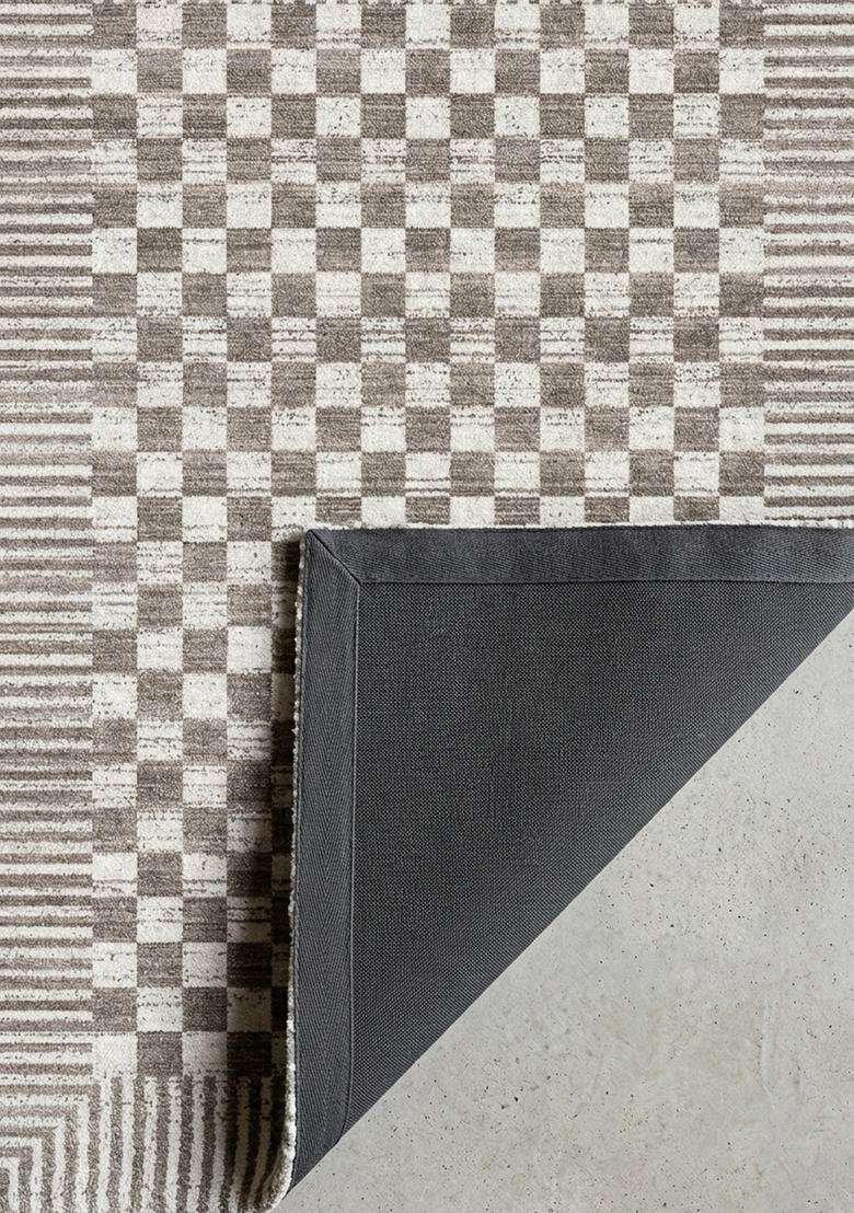 Washable Rugs Wool Blend Area Rug | Grey Cream Contemporary Checkered Non Slip Carpet For Kitchen - Indya