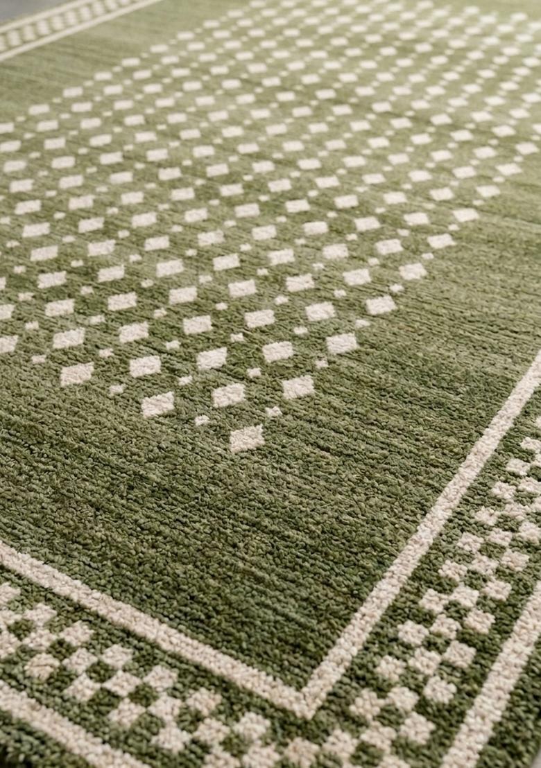 Saffron Rugs Wool Tufted Machine Washable Runner | Water Repellent Non Slip | Olive Green Transitional Geometric for Kitchen Bedroom Living Room Hallway - Indya