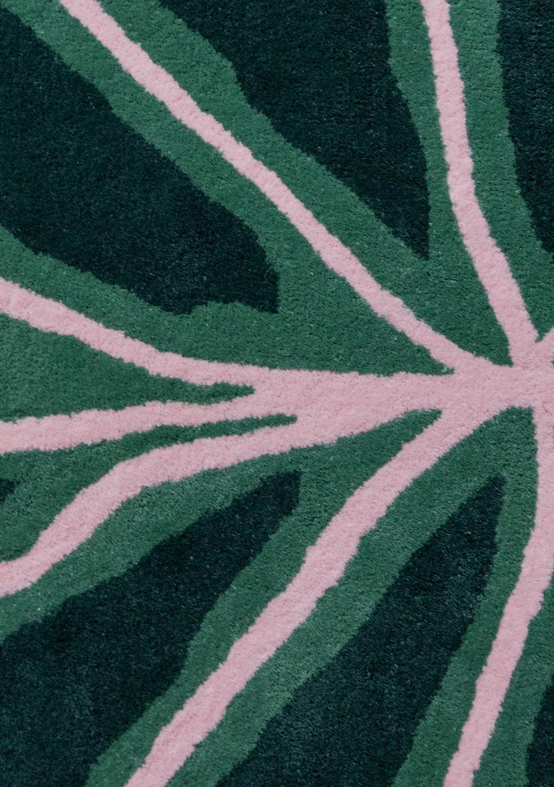 Saffron Rugs Hand-Tufted 80% Wool Leaf Rug | Dark Green | Cotton Backing | Tropical Leaf - Indya