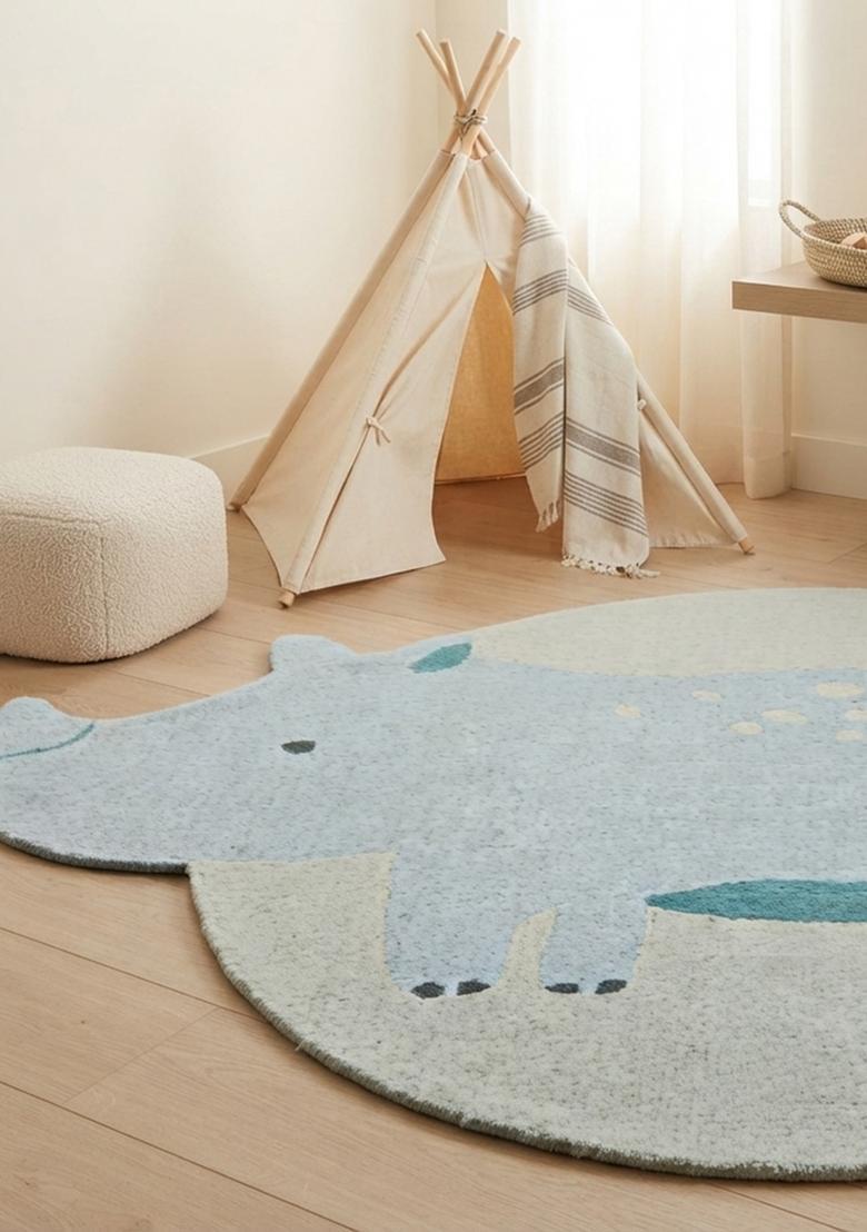 Saffron Rugs Hand-Tufted 80% Wool Round Rug | Light Blue | Cotton Backing | Casual Animal Print - Indya