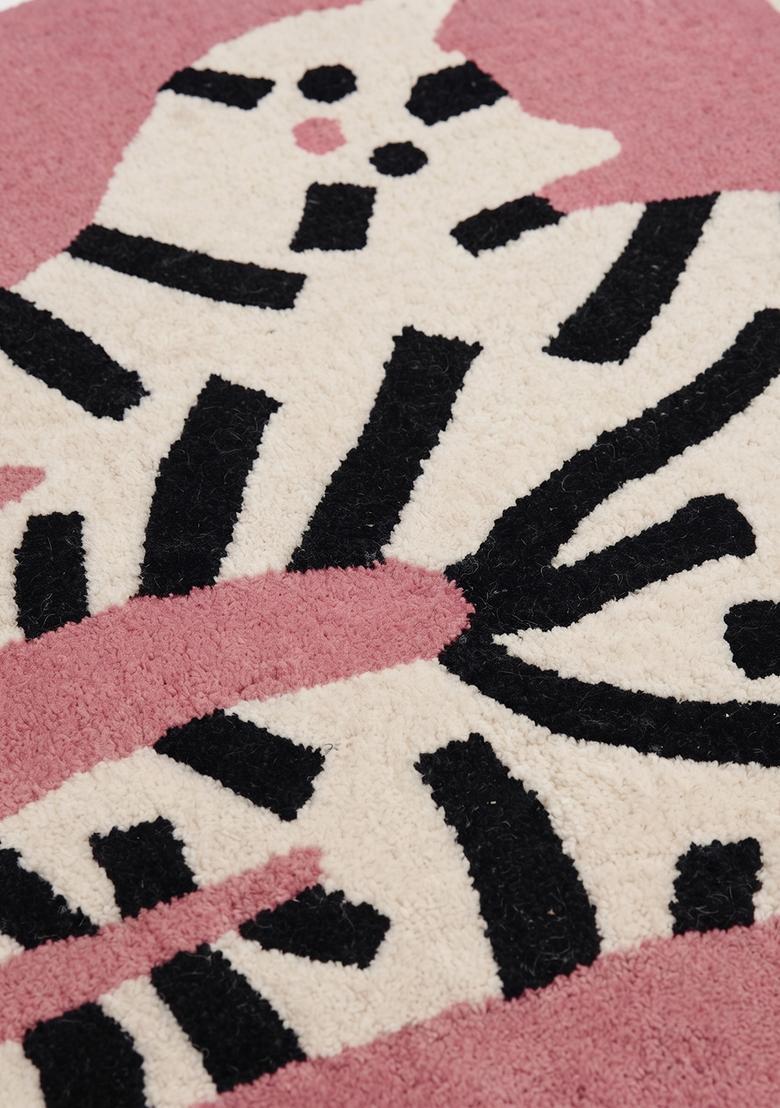 Saffron Rugs Hand-Tufted 80% Wool Rectangular Rug | Pink | Cotton Backing | Casual Animal Print - Indya
