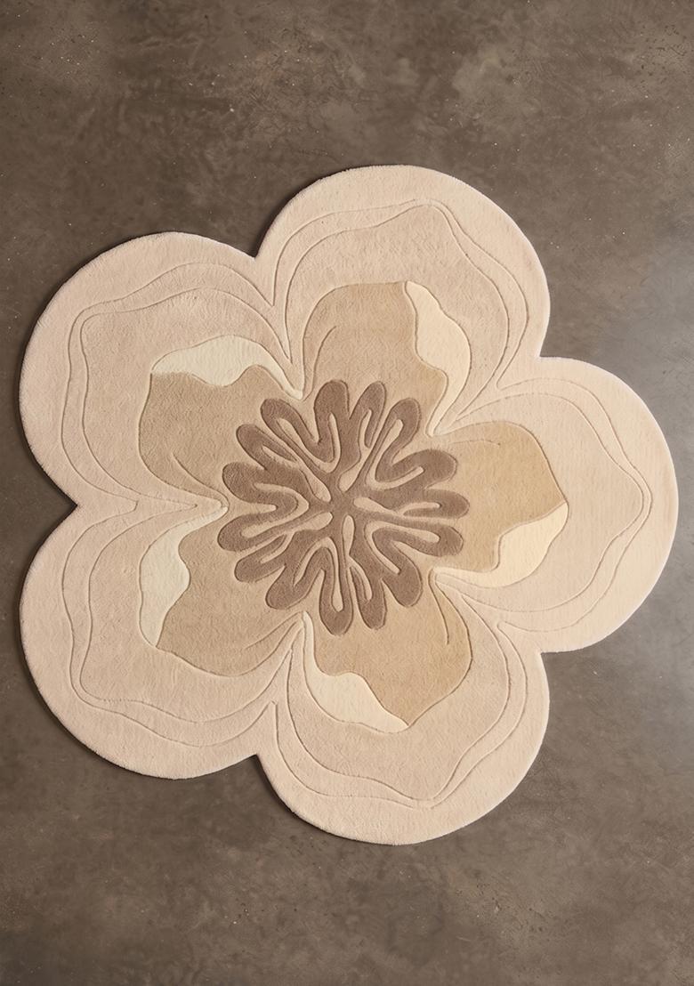 Saffron Rugs Hand Tufted Wool Area Rug | Beige Flower Round Rug | Cotton Backing | Contemporary Floral Home Decor Carpet for Living Room Bedroom - Indya