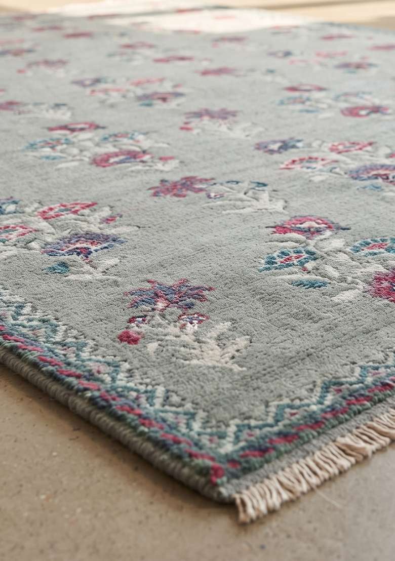 Saffron Rugs Sage Green Floral Hand Knotted Wool Rectangular Rug - Indya