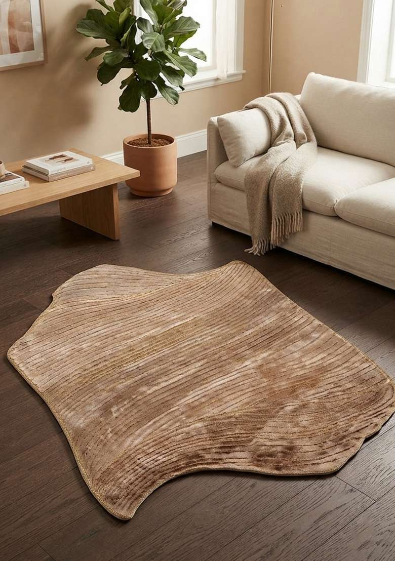 Saffron Rugs Warm Brown Hand Tufted Viscose Scalloped Rug - Indya