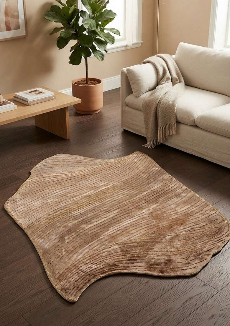 Saffron Rugs Hand-Tufted Warm Brown Viscose Scalloped Rug - Indya