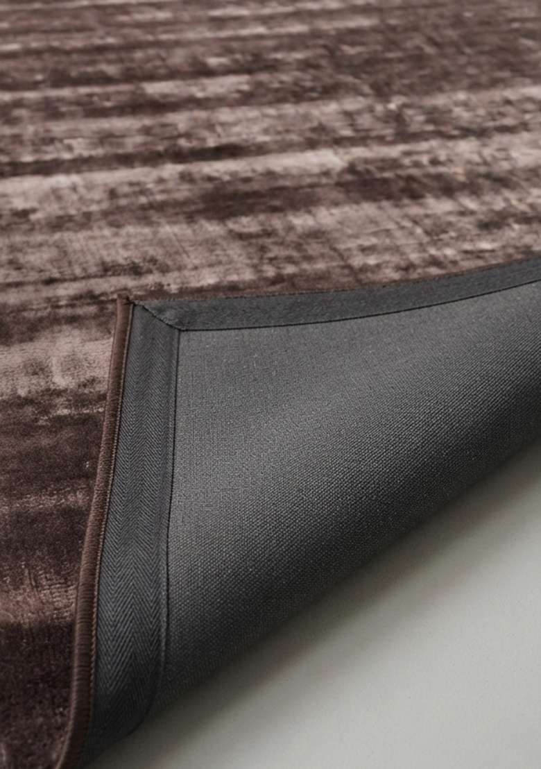 Saffron Rugs Dark Mauve Hand Tufted Viscose Rectangular Rug - Indya
