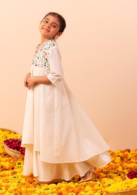 Off White Embroidered High Low Kurta