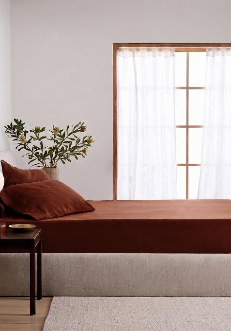 Berry 100% Linen European Linen Fitted Sheet Set