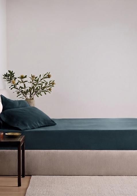 Aqua 100% Linen European Linen Fitted Sheet Set