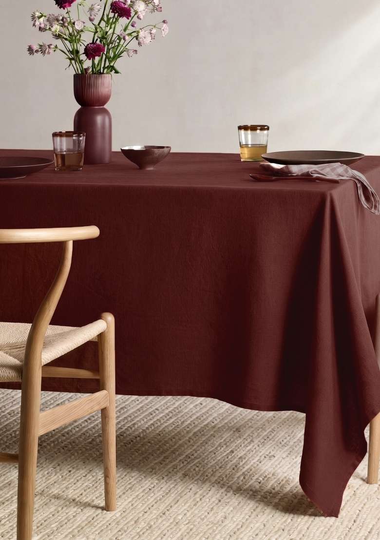 Berry European Linen table cover - Indya