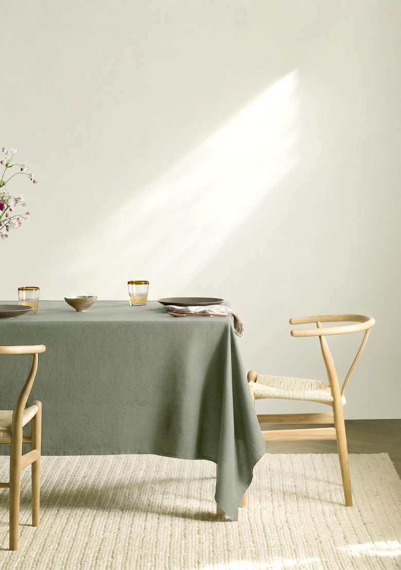 Olive European Linen table cover - Indya