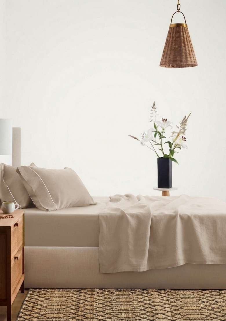 Tan European Linen Piped Fitted Sheet Set - Indya