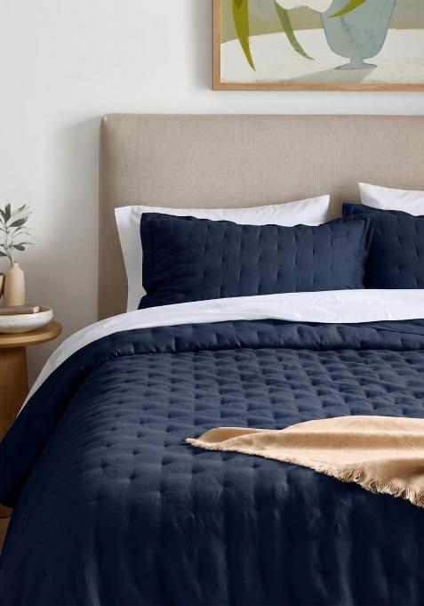Navy 100% Linen European Linen dream quilt