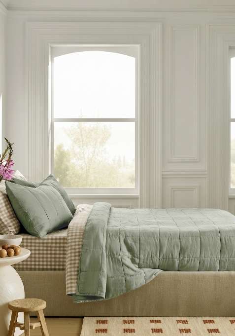 Olive 100% Linen Lightweight European Linen Box Quilt