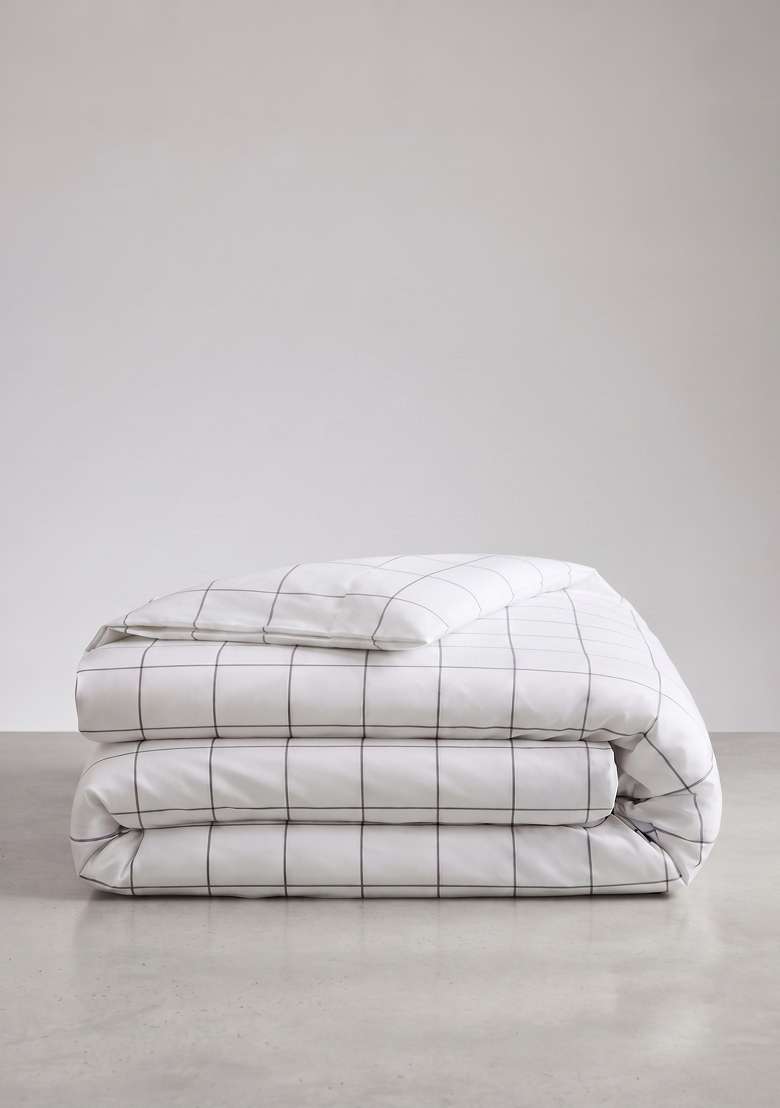 White And Black Organic Cotton Checked Duvet Covers - Indya