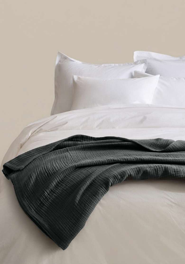 Charcoal Organic Cotton Gauze Blanket - Indya