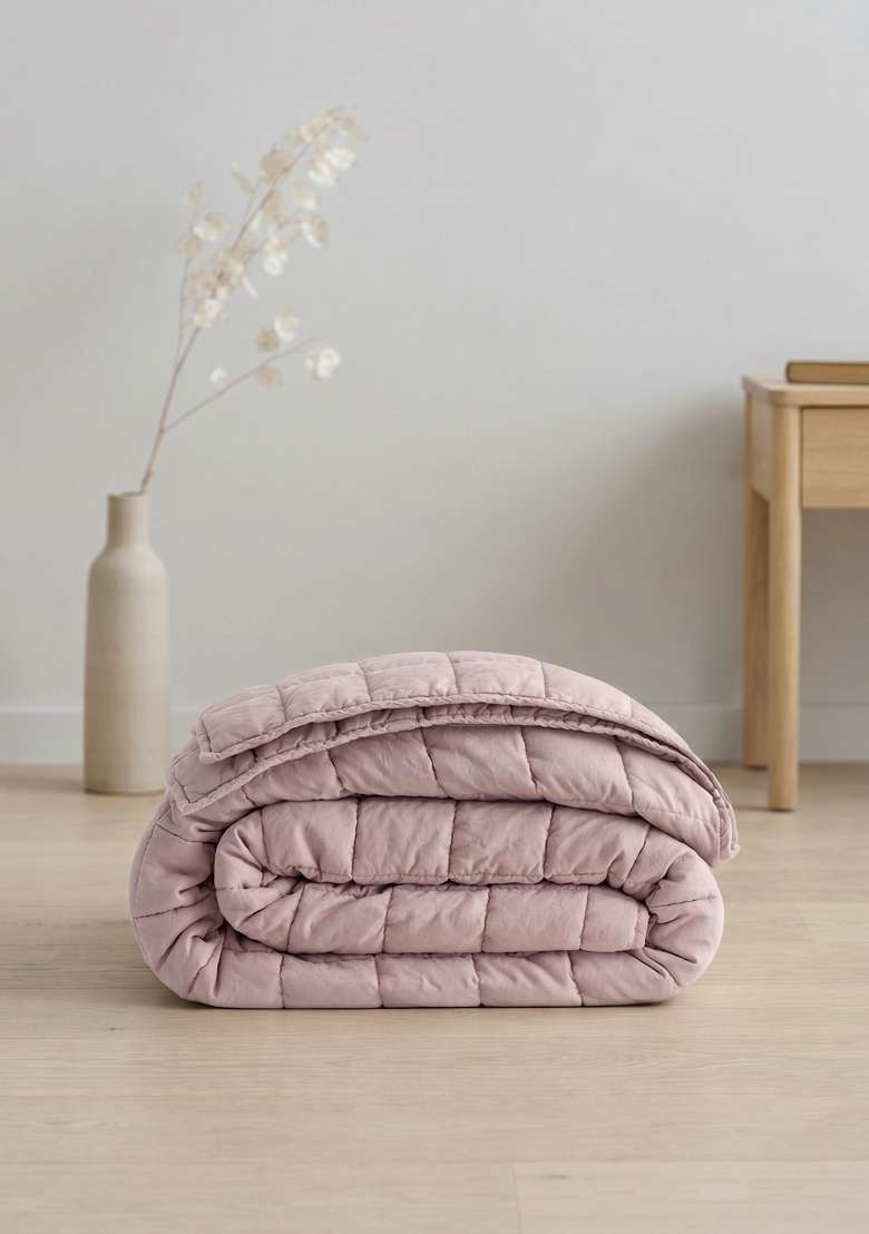 Dusty Mauve European Linen Box Quilt - Indya