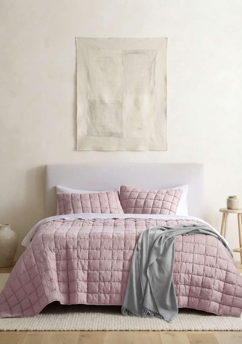 Dusty Mauve European Linen Box Quilt - Indya