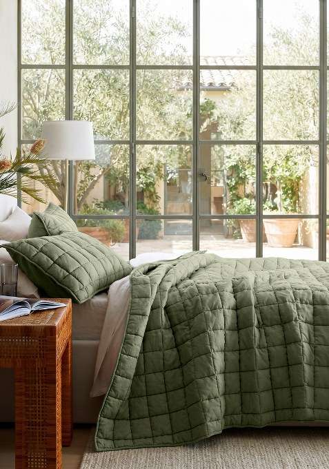 Forest Green European Linen Box Quilt