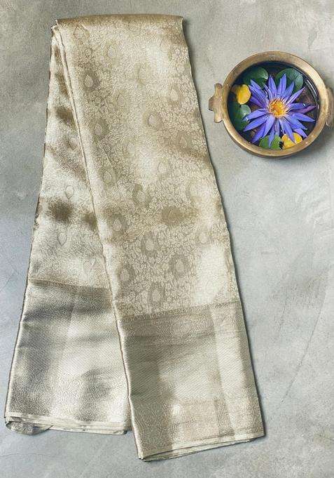 Silver Pure Tissue Kanchipuram Saree With Traditional Woven Design For Women