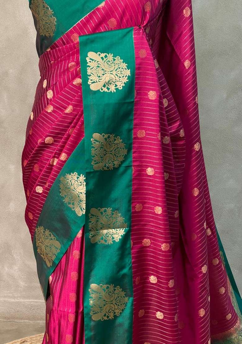 Magenta And Green Green Pure Soft Silk Saree With Traditional Woven Design For Women - Indya