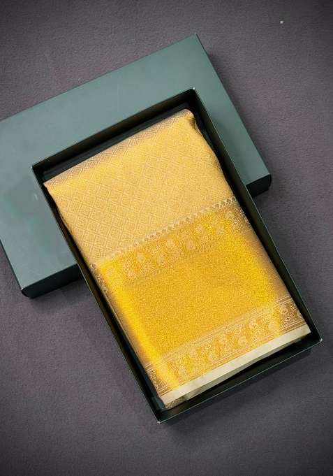 Sandal Bridal Kanchipuram Silk Saree With Traditional Woven Design For Women