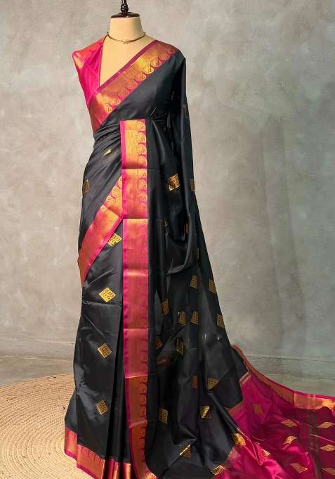 Black And Magenta Semi Kanchipuram Soft Silk Saree With Traditional Woven Design For Women