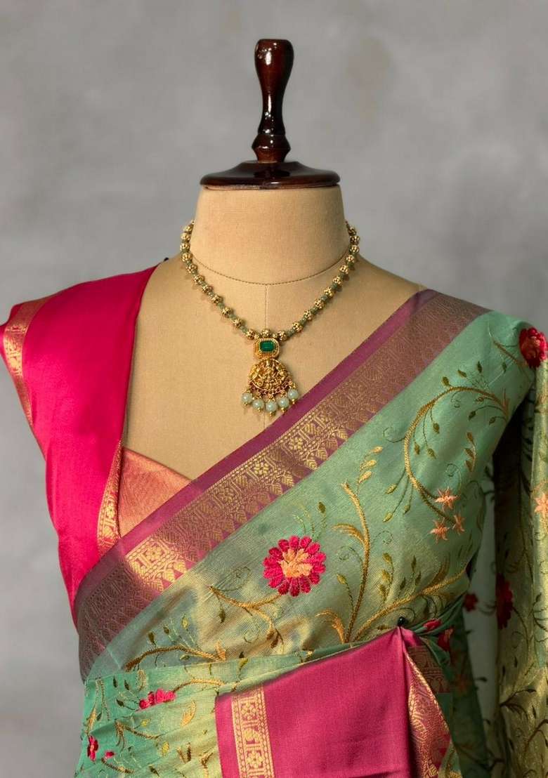 Green And Magenta Tissue Banarasi Silk Saree With Traditional Woven Design For Women - Indya