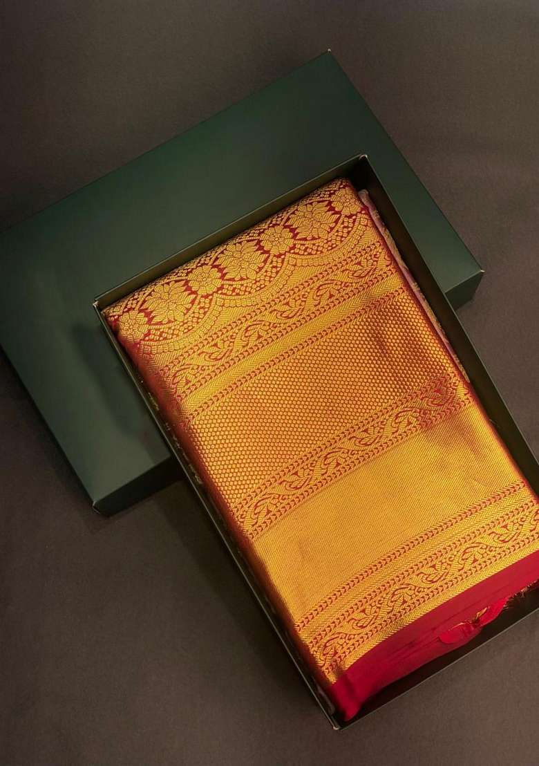 Lavender And Red Pure Tissue Kanchipuram Silk Saree With Traditional Woven Design For Women - Indya