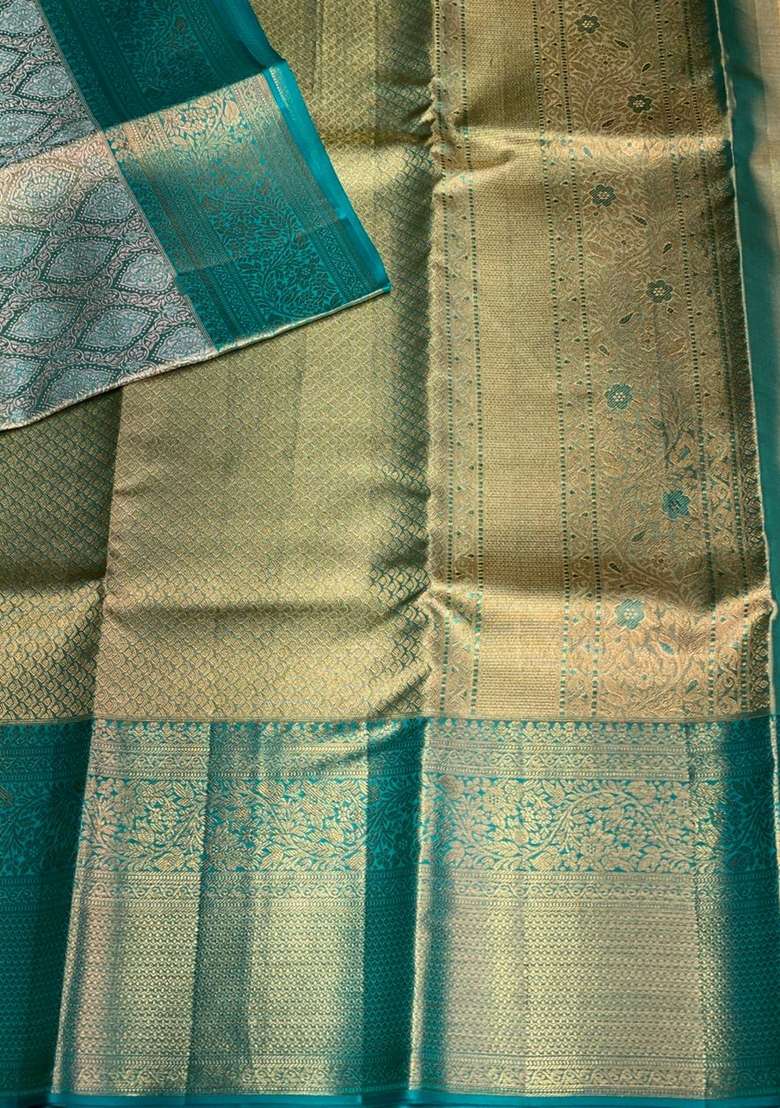Green Pure Tissue Kanchipuram Silk Saree With Traditional Woven Design For Women - Indya