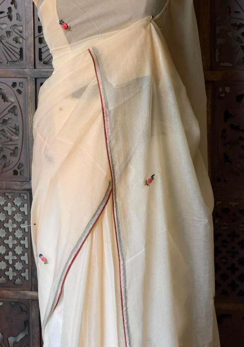 Nude Yellow Soft Muslin Pure Silk Saree With Traditional Woven Design For Women - Indya