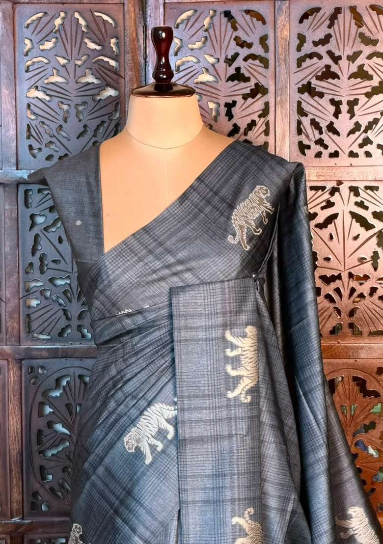 Dark Grey Tiger Woven Tusser Silk Tussar Saree With Traditional Woven Design For Women - Indya