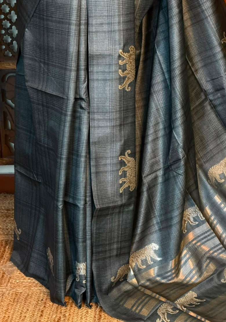 Dark Grey Tiger Woven Tusser Silk Tussar Saree With Traditional Woven Design For Women - Indya