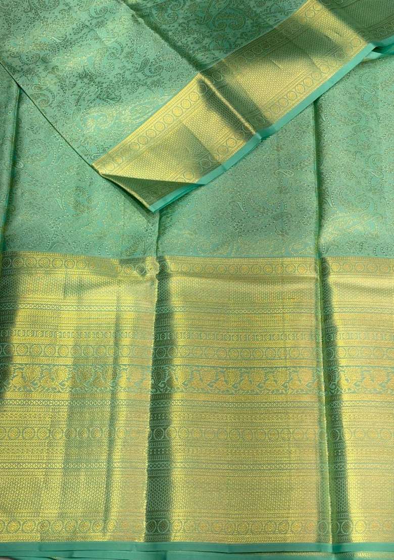 Green Pure Tissue Kanchipuram Silk Saree With Traditional Woven Design For Women - Indya